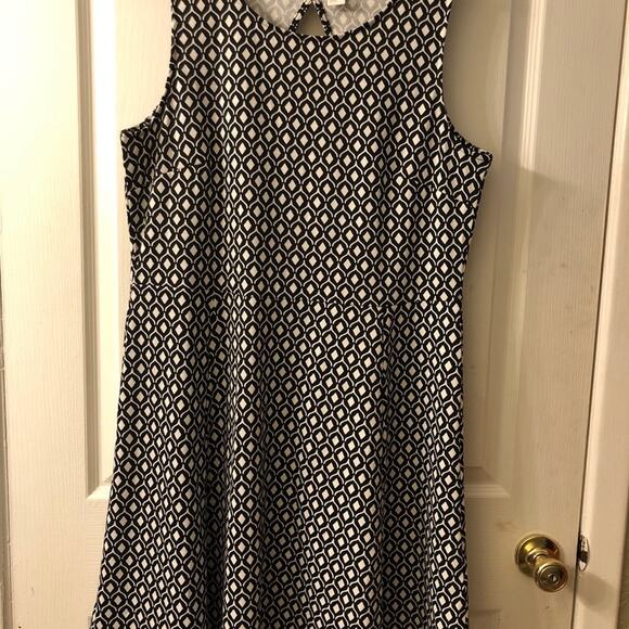 H&M Diamond Print Cutout Dress White/Black - Picture 2 of 8